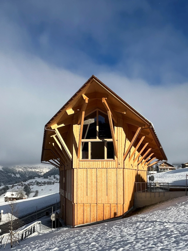 Resonanzzentrum im Winter